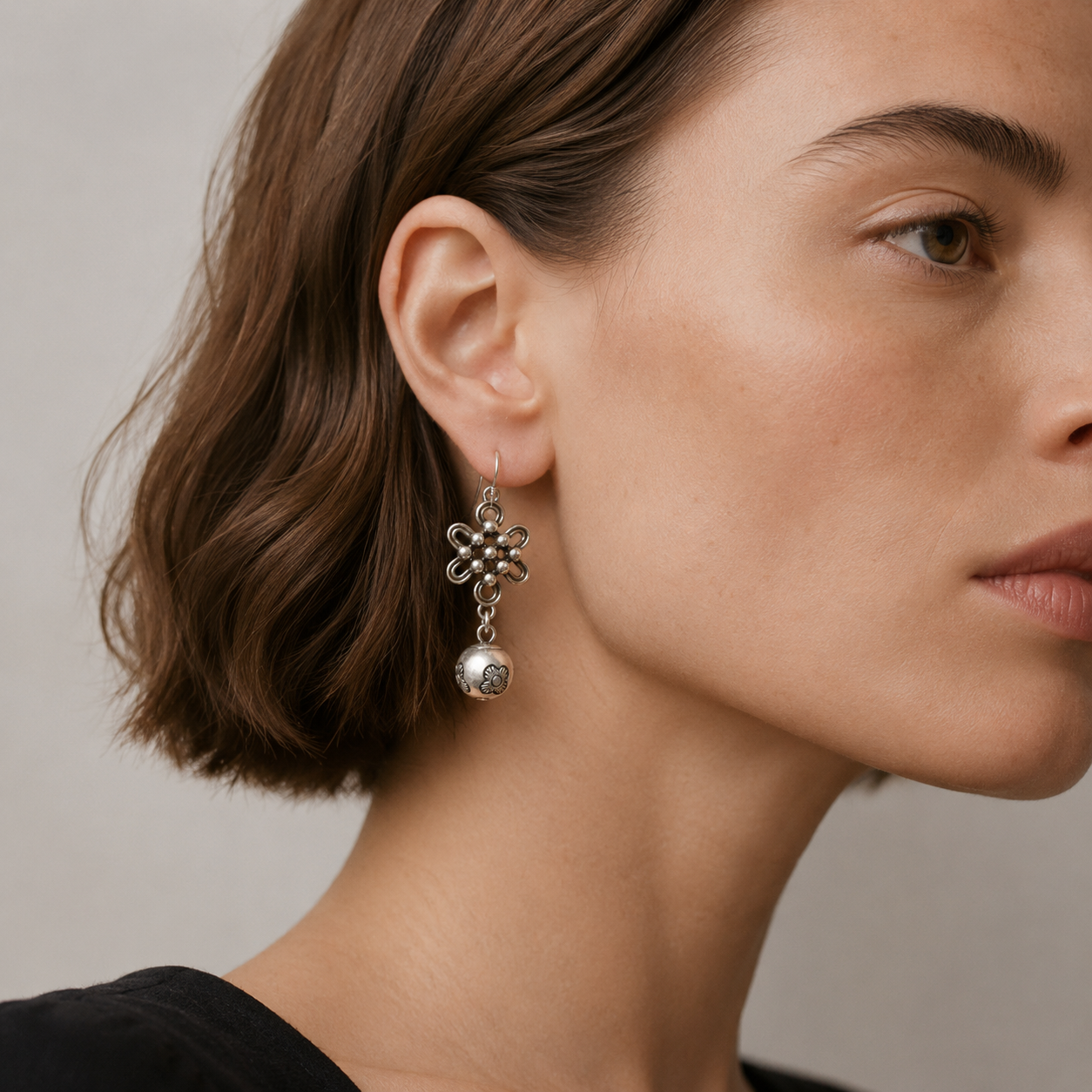 Miao Silver Earrings ｜ Ethnic Heritage