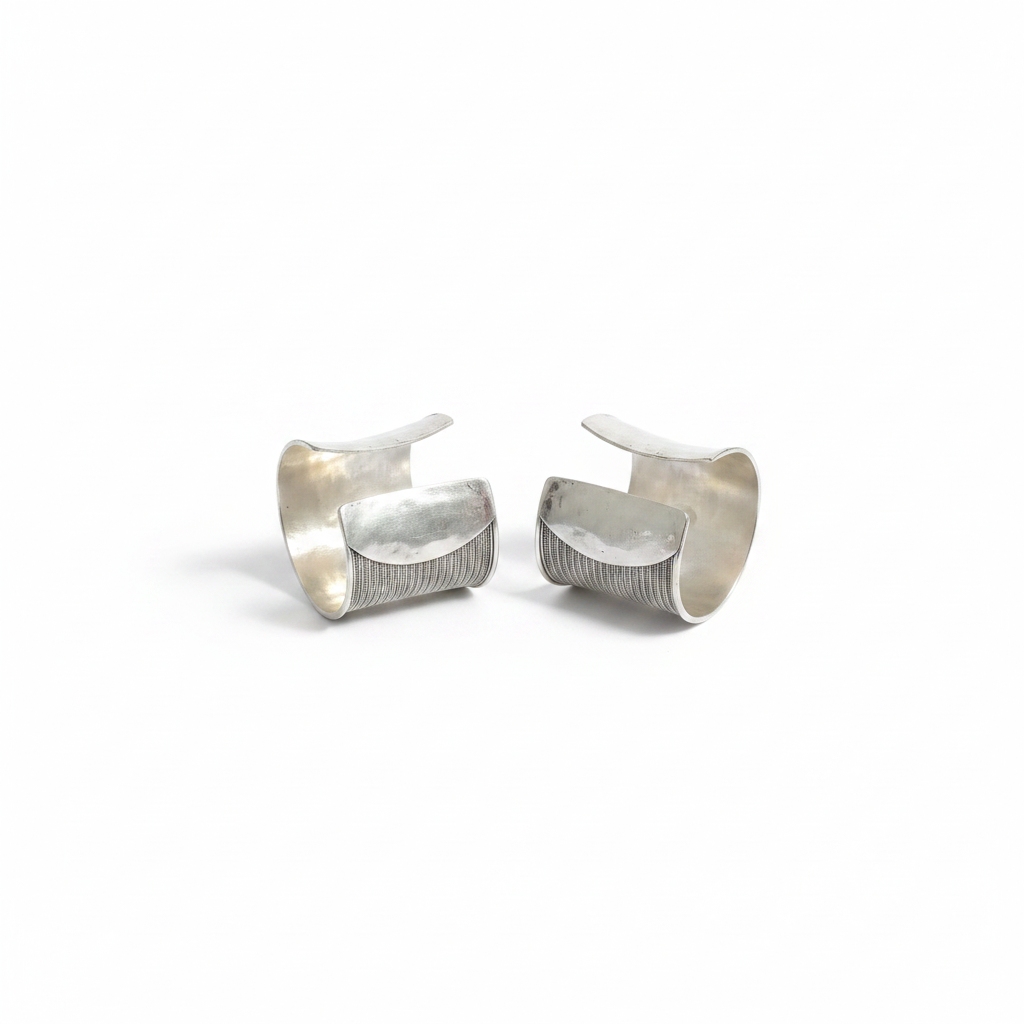 Miao Silver Bracelet | Ethnic Heritage