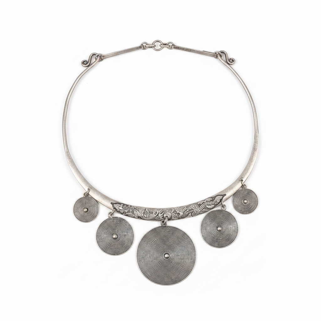 Miao Silver Necklaces | Ethnic Heritage