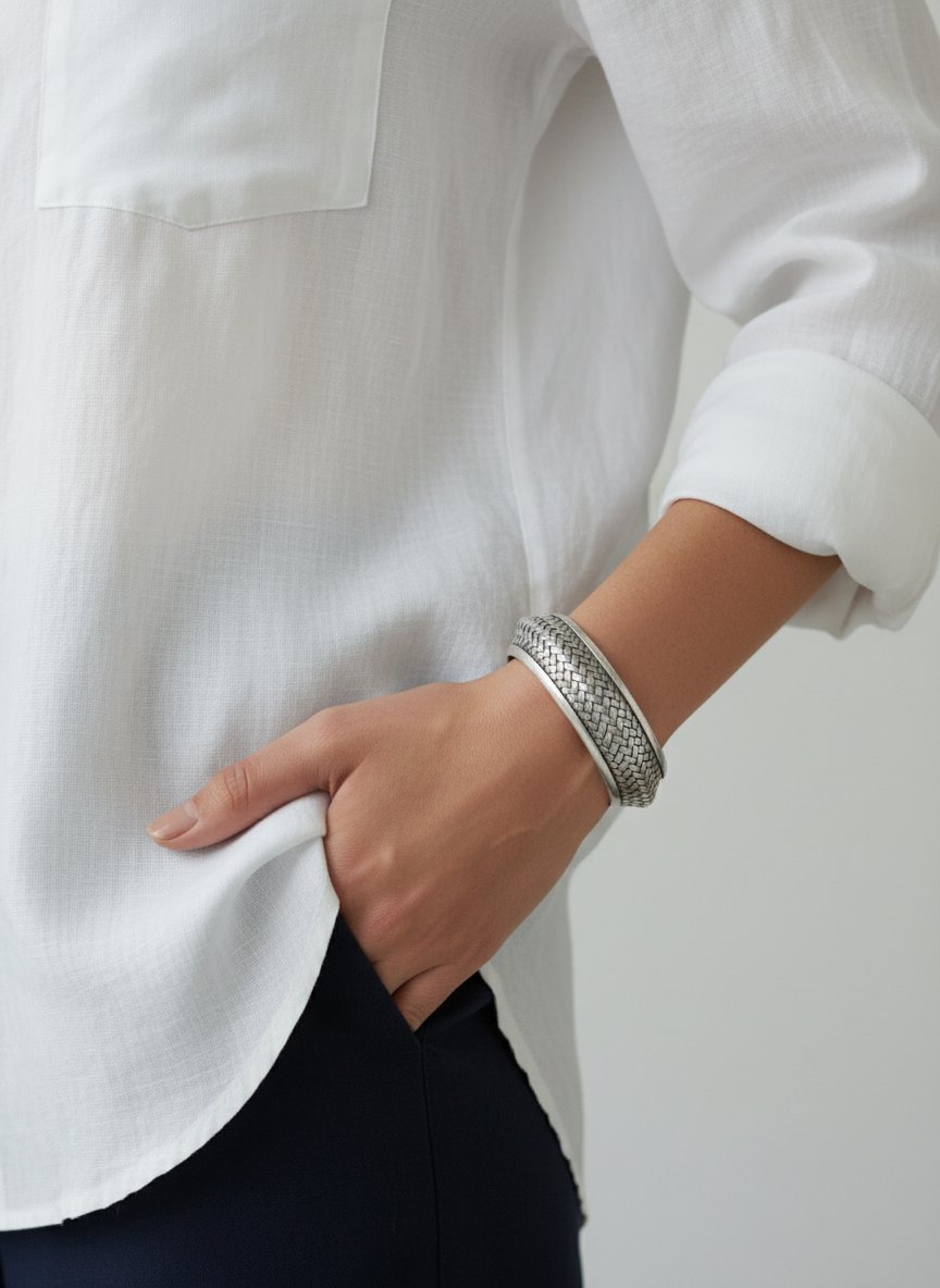 Miao Silver bracelet | Ethnic Heritage